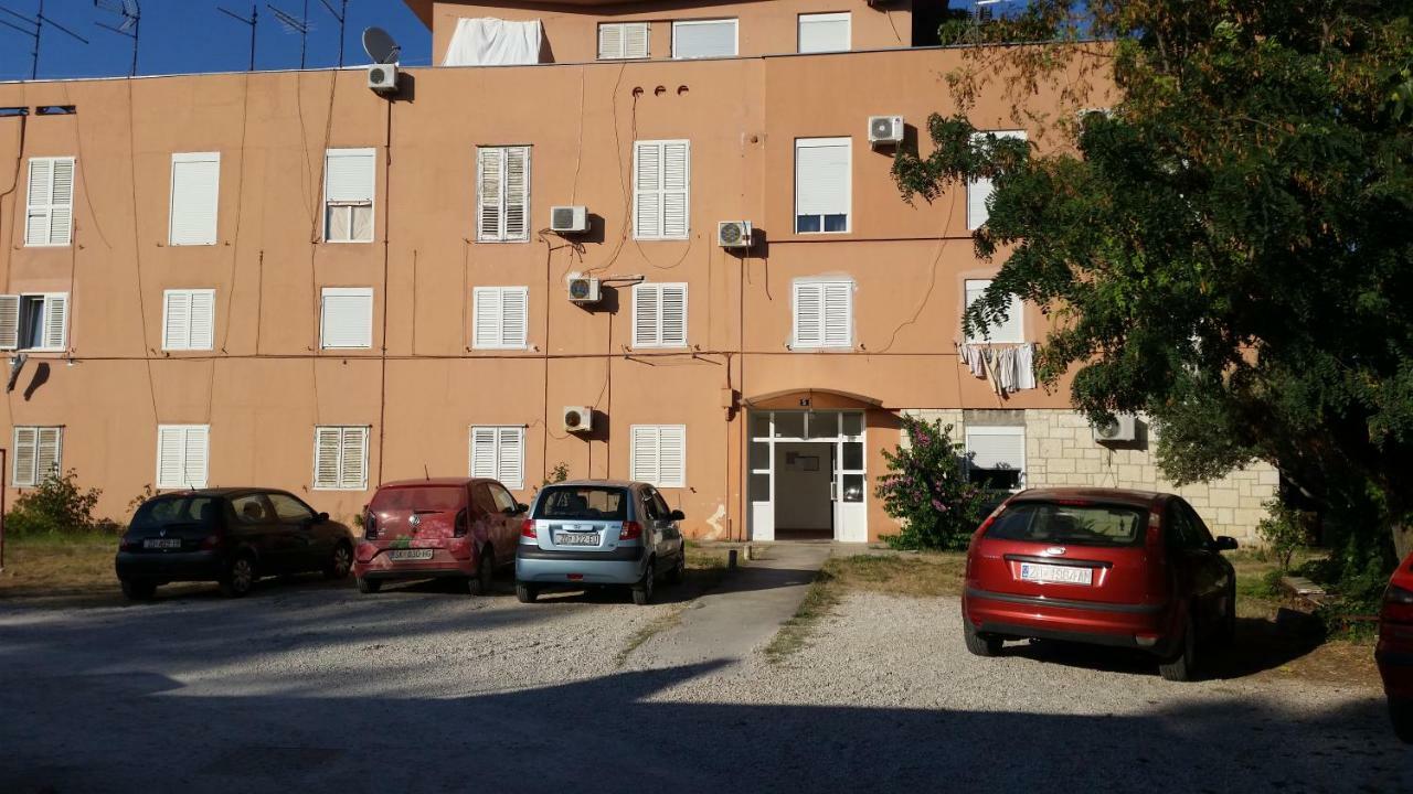 Apartment Lily Zadar Exteriör bild