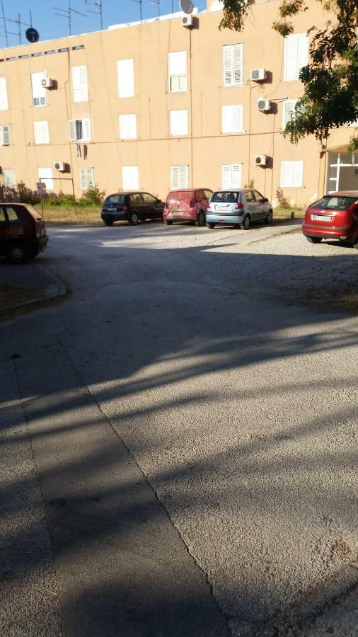 Apartment Lily Zadar Exteriör bild
